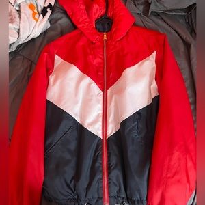 Cute cropped windbreaker!